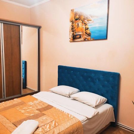 Lviv'S Prospekt Shevchenka Apartments Ngoại thất bức ảnh