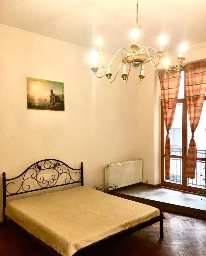 Lviv'S Prospekt Shevchenka Apartments Ngoại thất bức ảnh